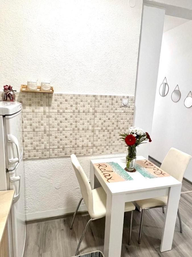 M Apartman Foca Exterior photo